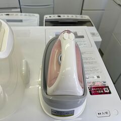 【リサイクルショップ ピカソ 小松原】🌸✨アイリスオーヤマ✨コードレスアイロン✨SIR-04CL-P（2020年製）💗★7338★の画像