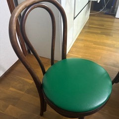 レトロ椅子の画像