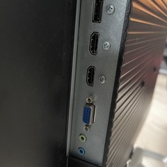画面割れてモニター　31.5いんちインチの画像