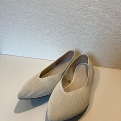 パンプス　白　ホワイトの画像