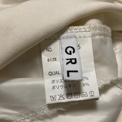 G R L （グレイル)ホワイトパンツの画像