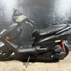 ★支払総額11.8万円★定休日なし！いつでも現車確認可能です！ ヤマハ シグナス3型 SE44J 国内3型キック付き！ 社外シート！ 社外レバー！ フェンダーレス！ LEDヘッドライト！の画像