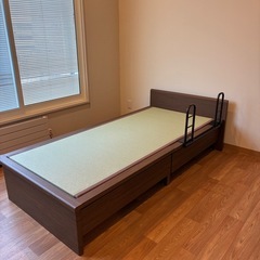 畳ベッド（ベッドガード付）の画像