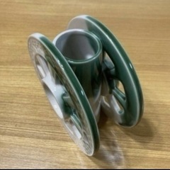 源氏車のようなお洒落な花器の画像