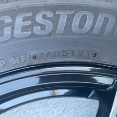 スタッドレスタイヤの画像