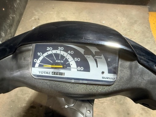 ★支払総額3.5万円★激安バイク続々入荷中！ なんでも買い取ります！ スズキ レッツ2 黒　人気のレッツ2！ 2ストのためオイル注ぎ足すだけ！ 外観良好！ちょっとした足に♪