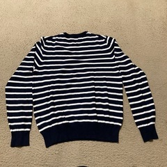 G U  レディースセーターの画像