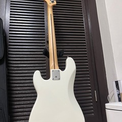 Squire by fender affinity プレシジョンベースの画像