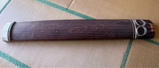 【超美品】伝統的13弦琴 木製 ダークブラウン ゆたん付き