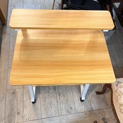 【新品/完成品】キャスター付きデスク 棚2段 机 テーブル ホワイト×木目ナチュラル 横幅60cm奥行43cm高さ88.5cm★買取帝国 志木店の画像