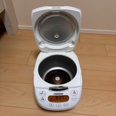 炊飯器の画像