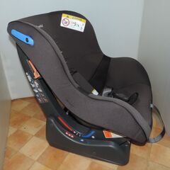 美品/コンビ/ウィゴー/新生児～４歳/ベルト固定/コンパクト/２０２２年購入の画像