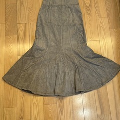 ラストのお値下げbeams スカートの画像