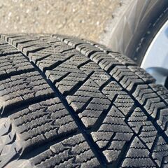 205/55R16‼️ブリザック VRX2‼️ 東北6県無料配送対応‼️爆安‼️最終値下げ‼️②超超超バリ溝❗ 国産ブリジストン VRX2❗ アルミ付き 国産 タイヤ !!　スタッドレスの画像