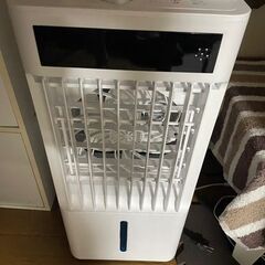 いらないものお引き取り可能な方を探しています/テーブル/こたつ/椅子/扇風機/の画像