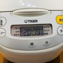 【中古品】TIGER タイガー マイコン炊飯ジャー 5.5合炊 JBH-G1 2023年製の画像