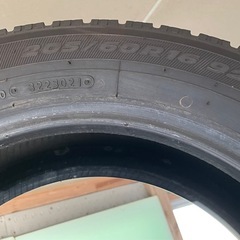 スタッドレスタイヤ 205/60R16 N320 TOYOの画像