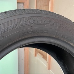 スタッドレスタイヤ 205/60R16 N320 TOYOの画像