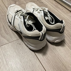 ブランドスニーカー👟26.5の画像