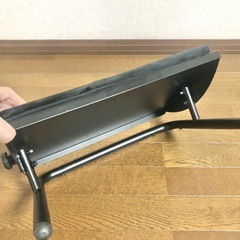 サンワサプライ　フットレスト ふかふかクッション 角度無段階 スウィング可能 簡単ストレッチ スチール脚 足置き台 EZ1-FR029の画像