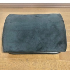 サンワサプライ　フットレスト ふかふかクッション 角度無段階 スウィング可能 簡単ストレッチ スチール脚 足置き台 EZ1-FR029の画像