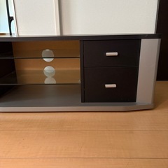 テレビボードの画像