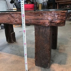 鏡が溶接されたテーブル 線路の枕木 センターテーブル の画像