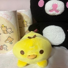 リラックマ　トイレットペーパー４個入り３袋とぬいぐるみ
の画像