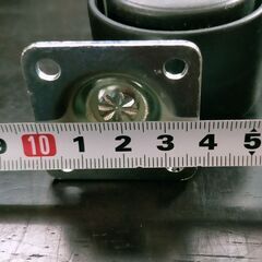 ネジ止めキャスター8個の画像