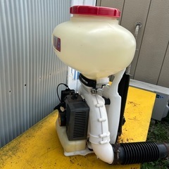 丸山 動力散布機 MD-J60 背負式　動作品の画像