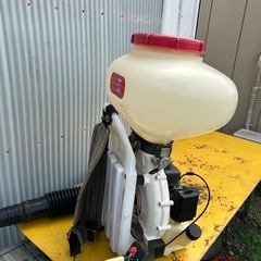 丸山 動力散布機 MD-J60 背負式　動作品の画像