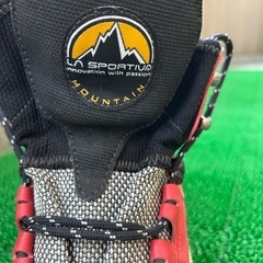 LA SPORTIVA 　登山靴の画像
