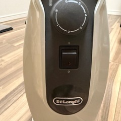デロンギ オイルヒーター 500Wの画像