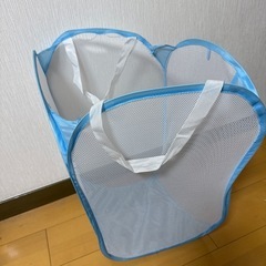 折りたたみ式ランドリーバスケットの画像