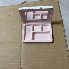 アクセサリー入れの画像