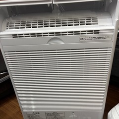パナソニックの衣類乾燥除湿機「F-YHVX120-W」の画像