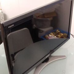32V型液晶テレビ シャープ LC-32E7 2010年製の画像