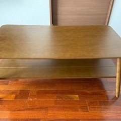 折り畳みテーブルの画像