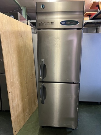 2013年 ホシザキ縦型恒温高湿庫