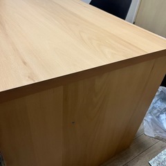 IKEA  机　幅140センチの画像