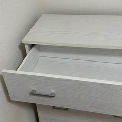 ニトリ　4段チェストの画像