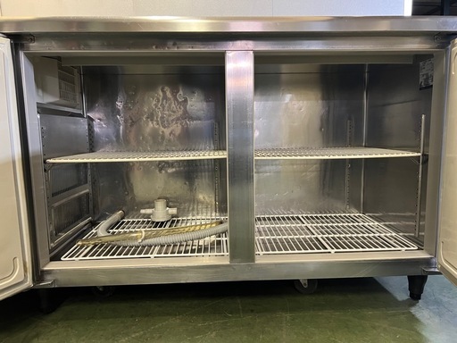 2013年 ホシザキテーブル冷蔵庫 1500x600x800 (（株）萬屋) 東岩槻の