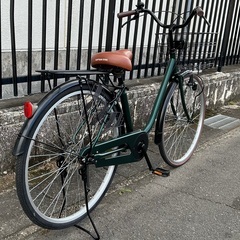 ＜整備済・美品車＞ママチャリ・26インチ自転車・変速なし 鍵付き グリーン LEDライト の画像