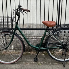 ＜整備済・美品車＞ママチャリ・26インチ自転車・変速なし 鍵付き グリーン LEDライト の画像