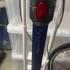 ダイソン コードレス 掃除機 V8-SV10スタンドつき付きの画像