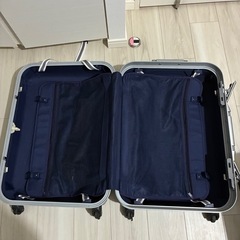 キャリーケースの画像