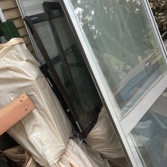 ガラスサッシあげますの画像