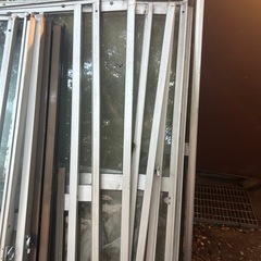 ガラスサッシあげますの画像