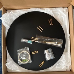 おしゃれ壁掛け時計 Fourline Design ジャンク扱い 引き取りのみの画像