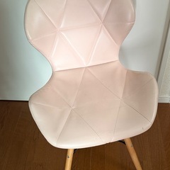 レザーチェア ピンクの画像